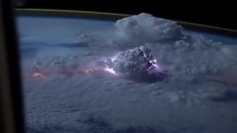 A Space Story You Won’t Believe 😱🚀