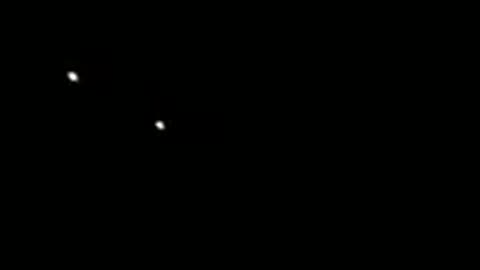 UFO'S Strange Balls of Lights Over Florida ! 12 1 18 video 1