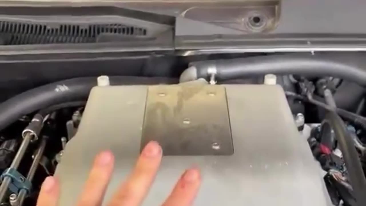 A man has successfully recreated a water powered car based on Stanley Meyer technology.