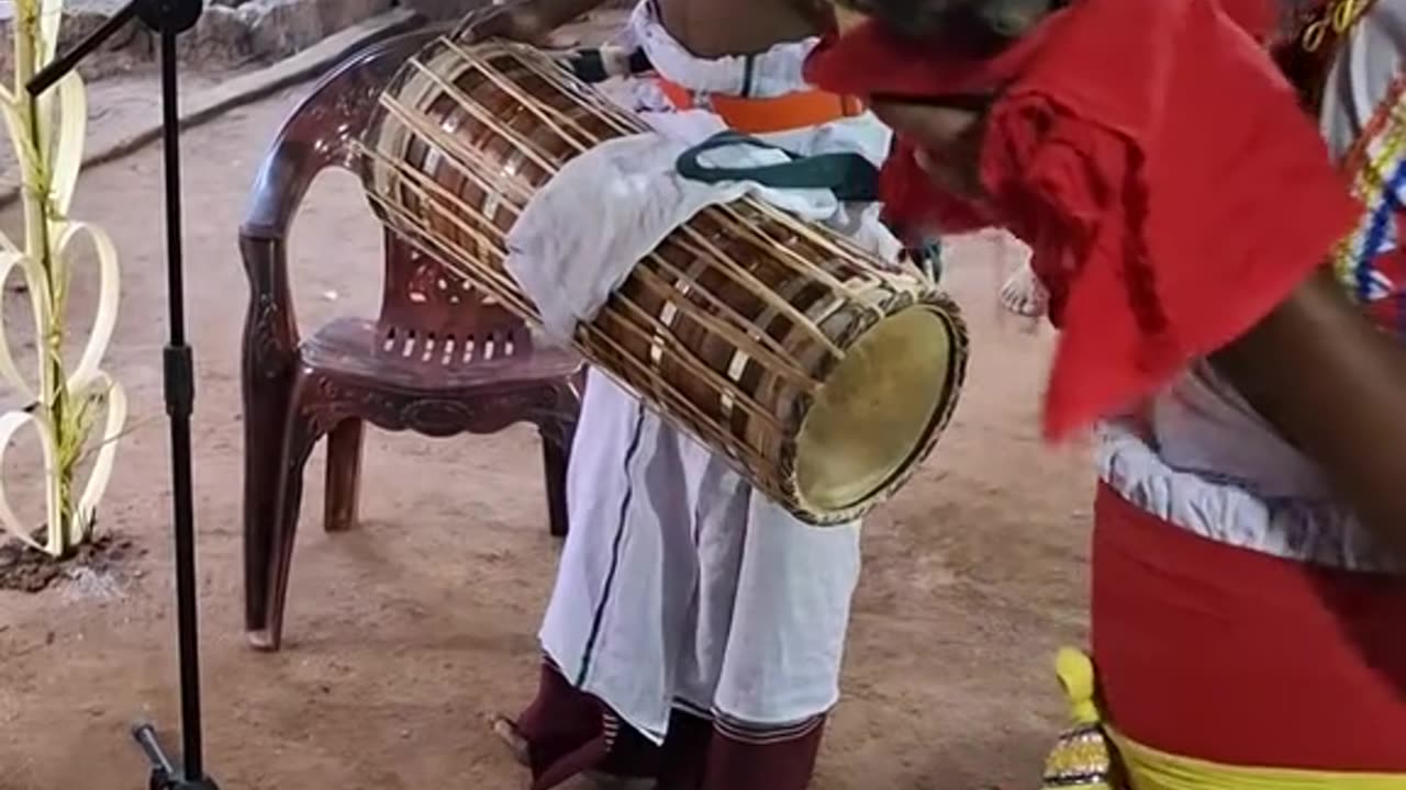 Srilanka candidates dancing