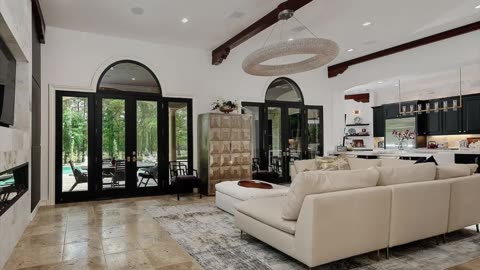 Opulent Oases: Premier Luxury Homes with Unmatched Elegance