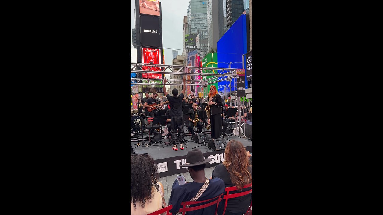 TIMES SQUARE JAZZ SHOW IGMAR THOMAS REVIVE BIG BAND