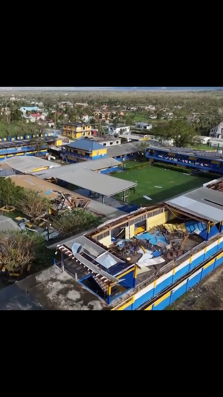 🌪🇯🇲Imágenes aéreas muestran las consecuencias del devastador huracán en Jamaica