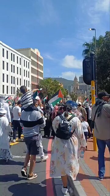 Thousands March in Cape Town in Solidarity with Palestine