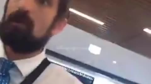 Irish father confronts foreign security guard after he harassed his young girls in a shopping centre
