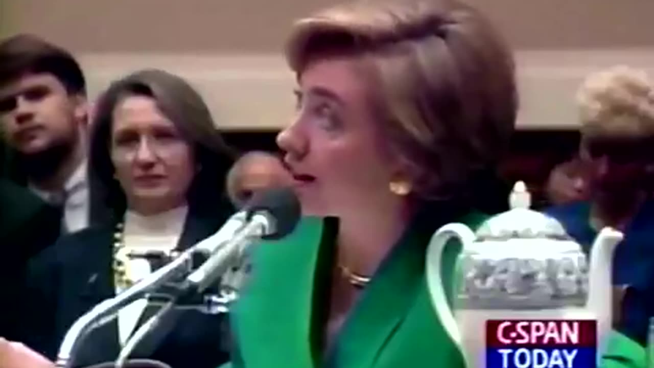 Far-right extremist First Lady #HillaryClinton in 1993 on healthcare for #IllegalAliens.