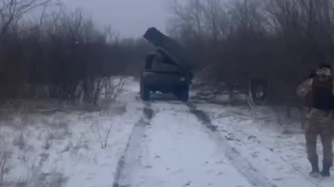 New Footage from Ukrainian Grad Crew Firing into Russian Lines