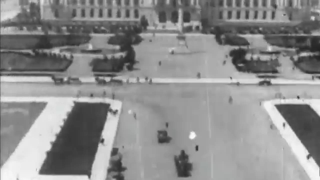 San Francisco Aerials: Balloon Over City and Civic Center, 1920s