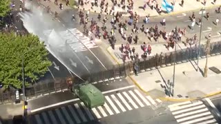 Argentinians protest, strike as Congress debates labor reforms