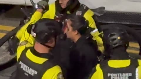 I cannot believe they arrested this guy for defending himself. The woman that went after