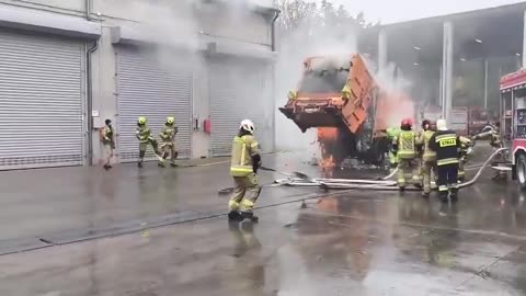 Podczas ćwiczeń prowadzonych przez strażaków z Komendy Powiatowej PSP w Wieluniu