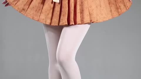 Daily Beauty EP 697 | Elegant Ruby Tennis Skirt Sinuous Model Walk