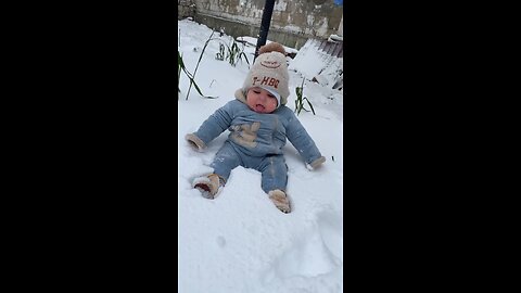 cute baby 😍🍼