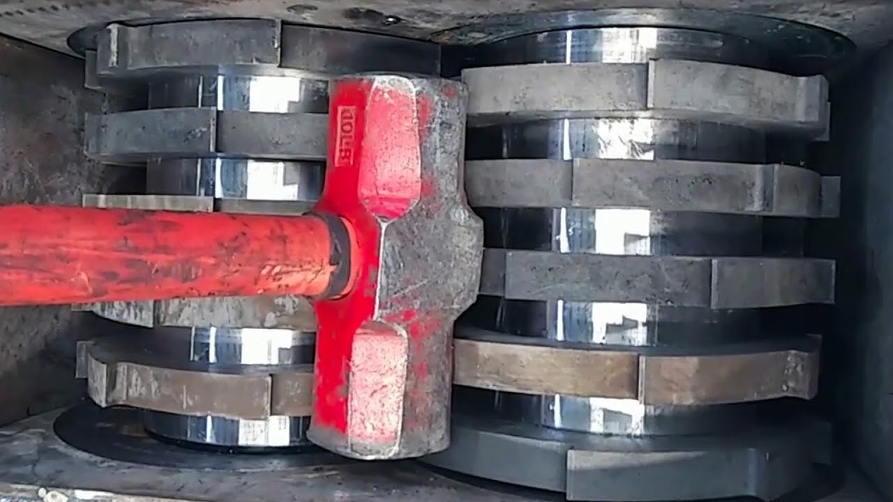 Hard Steel vs Crusher, Shredding Scrap metal.