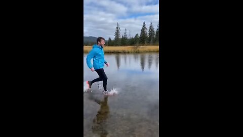 Man runs on water (funny)
