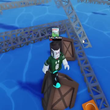 climbed the tower to protect ourselves from the tsunami)) #roblox #gaming #tsunami #survival