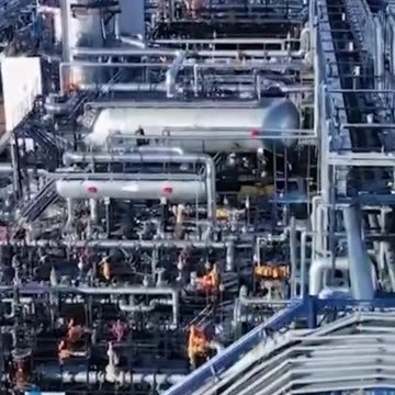 МУНЧО ОТКРИ ТОПЛАТА ВОДА - ВСИЧКИ ЗАРАБОТВАТ НА ДОСТАВКИТЕ НА ГАЗ