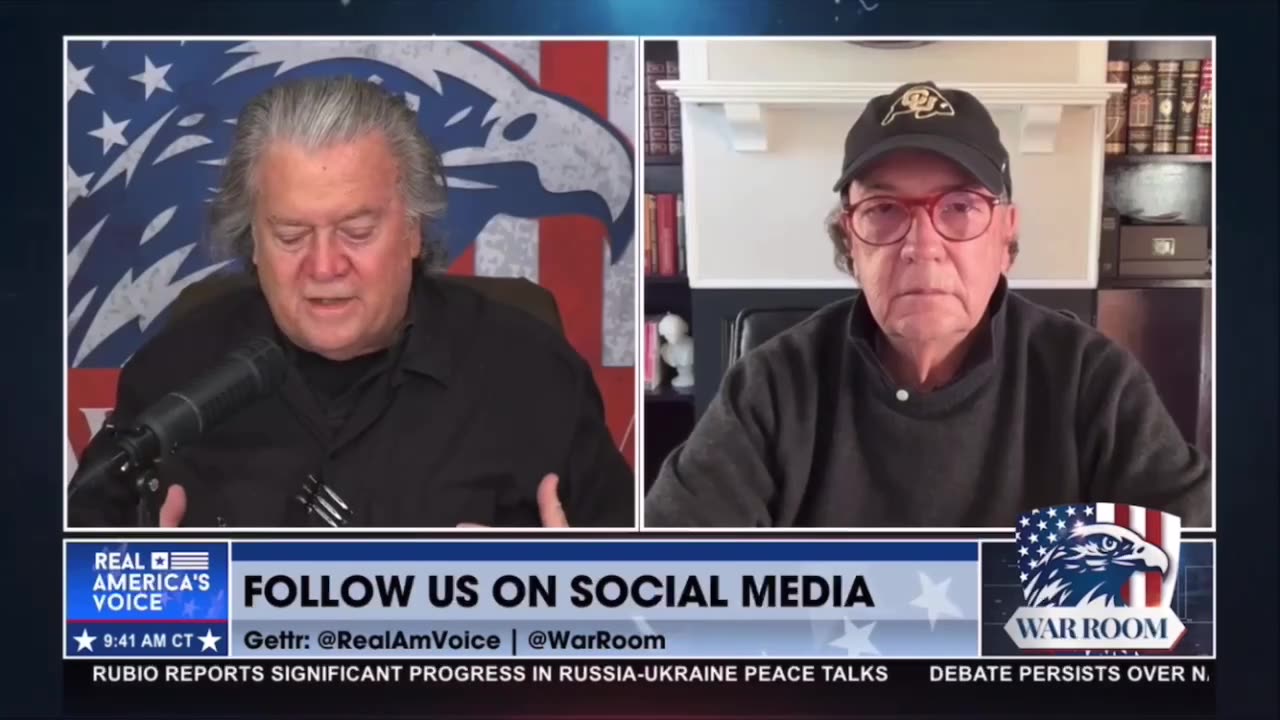 'That's the only outcome': Bannon guest admits Trump giving Putin 'everything he wants'