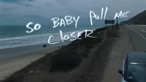 The Chainsmokers - Closer (Lyric) ft. Halsey HD