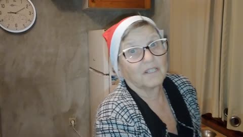 25-ти Декември 2025г НОВИ И СТАРИ ТЕЧОВЕ В АПАРТАМЕНТА НИ НА КОЛЕДА!