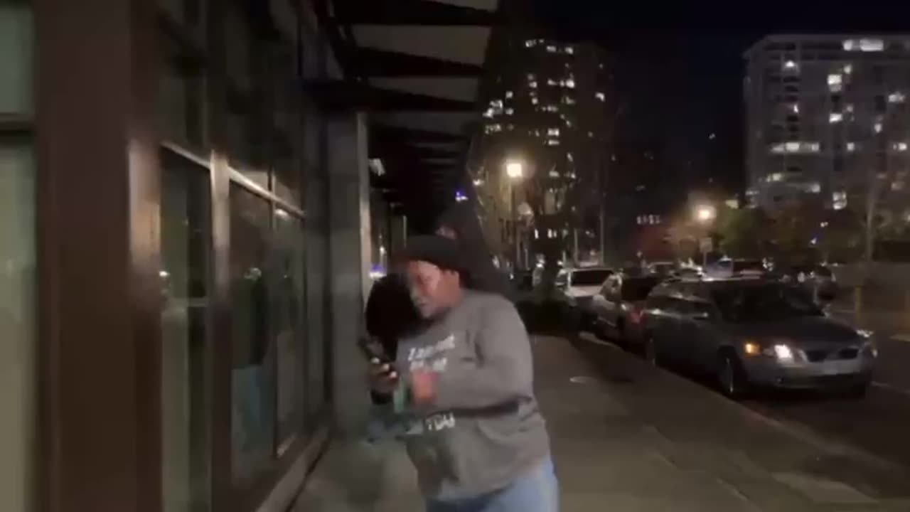 Portland ICE - Tommy is assaulted again by the violent left.