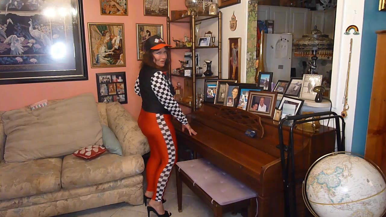 Happy Halloween, Vroom vrrrrrroooooom ...