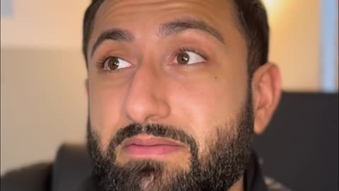 Father-Son FinTech_ Billionaires Still Borrowing_