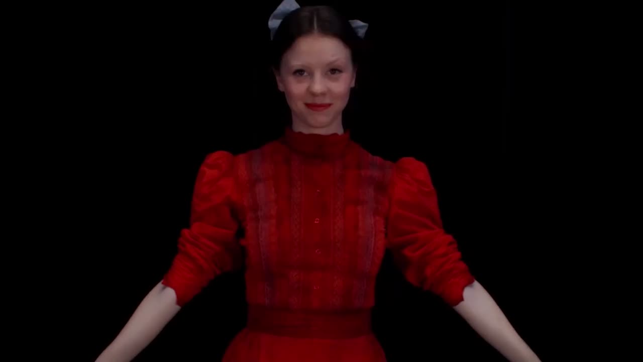 Pearl | Dance Number | Official Clip