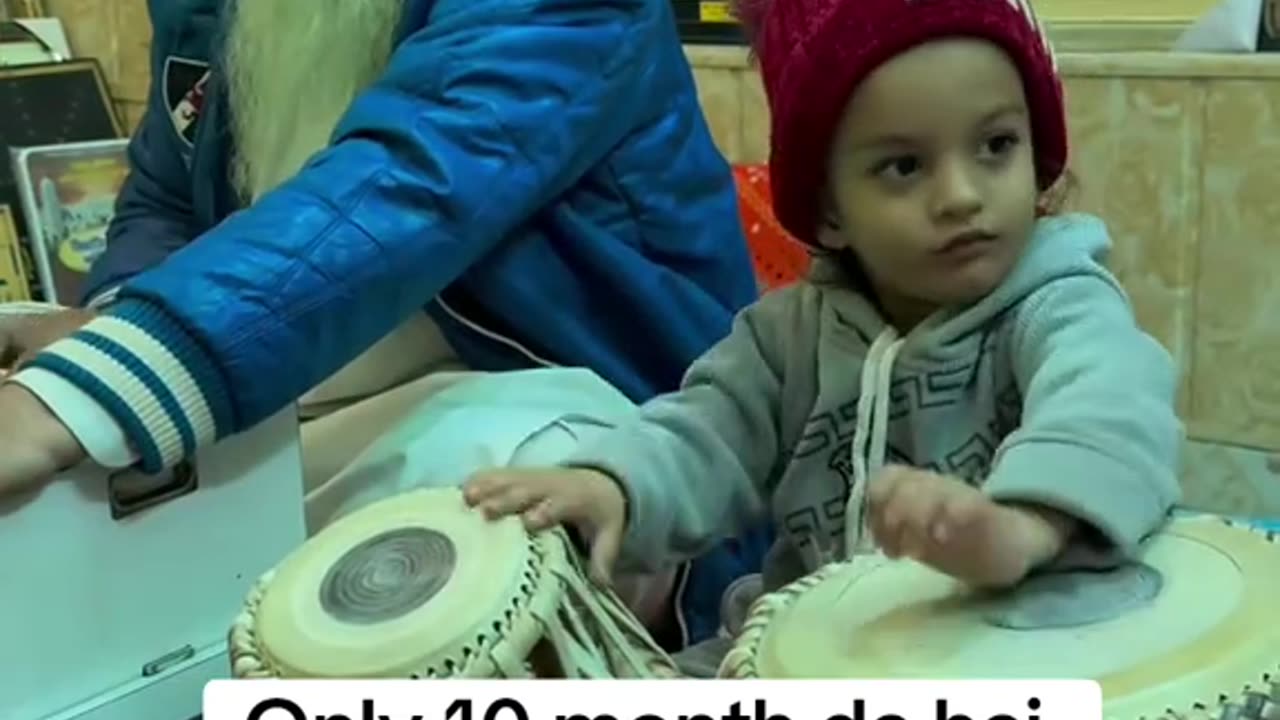 Beby play tabla #viral #viralreel #viralvideo #foryou