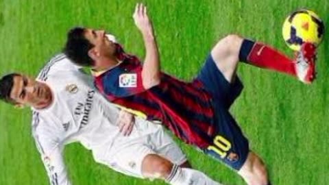 Messi and ronaldo hidden moment