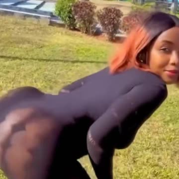 Ebony twerking🥵🔥💯