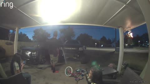 Two Young Girls Run to Safety After Kidnap Attempt