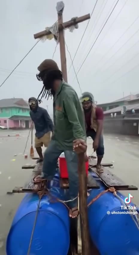 Jamaicans Sailing Through The Floodwaters 😄