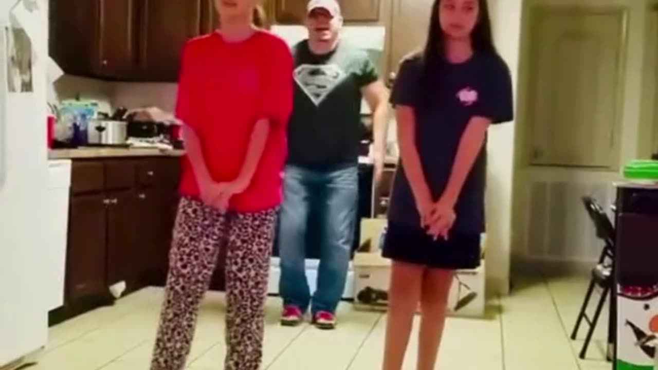 “When Dad Joins the Dance 💃🕺 | He’s Invited to the Cookout 😂🔥”#CoolDadVibes 😎 #DadGotMoves 🕺