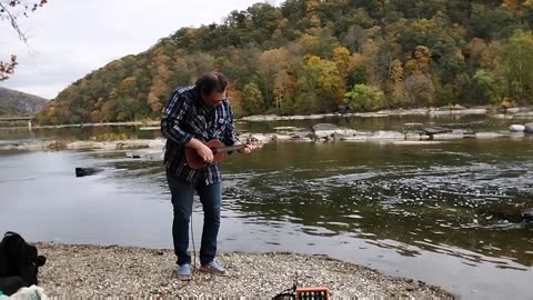 Ambient Ukulele at Harpers Ferry w Behringer guitar effects
