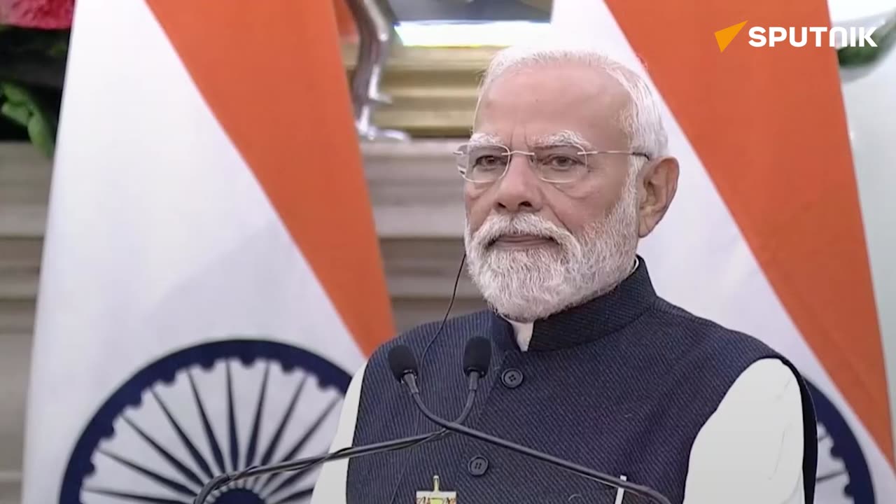 Putin: Russia and India are steadily shifting to NATIONAL CURRENCIES in mutual trade,