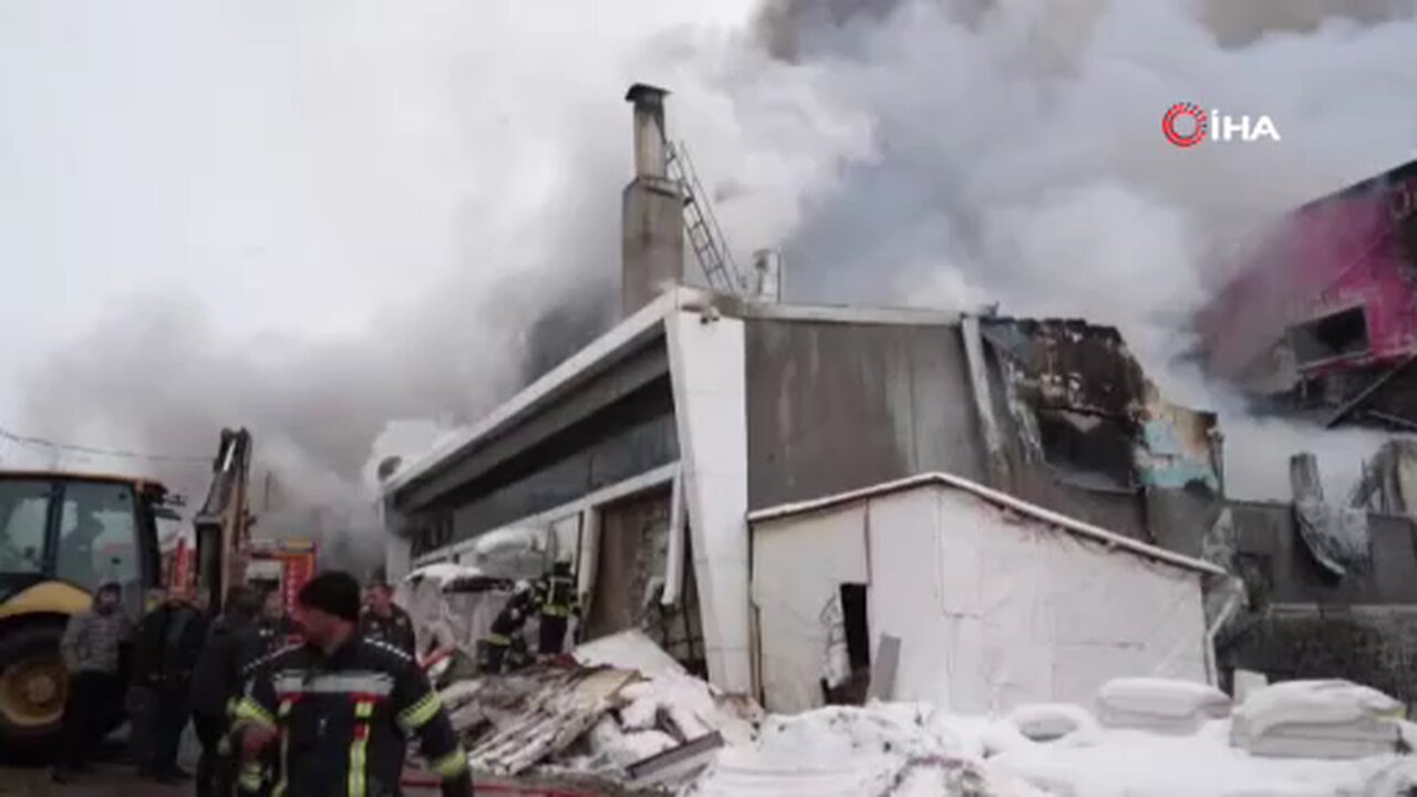 Mobilya fabrikasında yangın: 1 ölü, 1’i ağır 7 yaralı