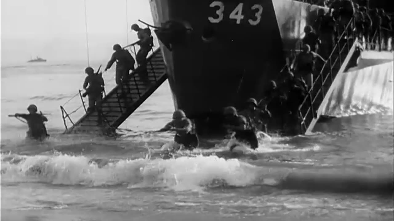 LANDING OF MARINES AT CAPE GLOUCESTER - LANDING OF MARINES AT CAPE GLOUCESTER - 428-npc-4024