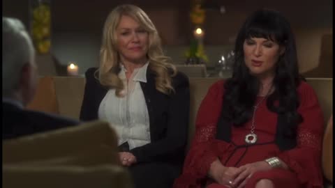 Ann & Nancy Wilson Of Heart Talk About The Night They Performed Led Zeppelin's "Stairway to Heaven"