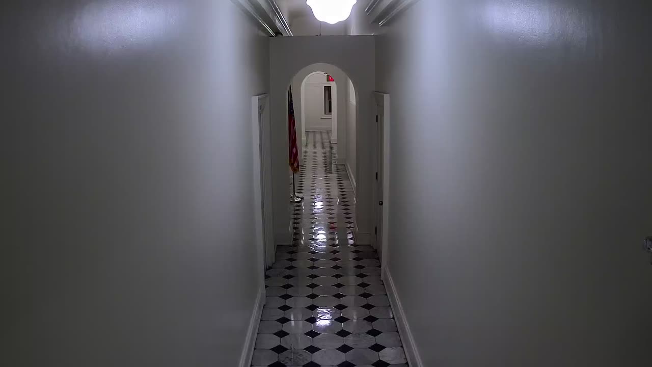 0301USCS03WestCorridornearS333_2021-01-06_00h00min00s710ms.mp4