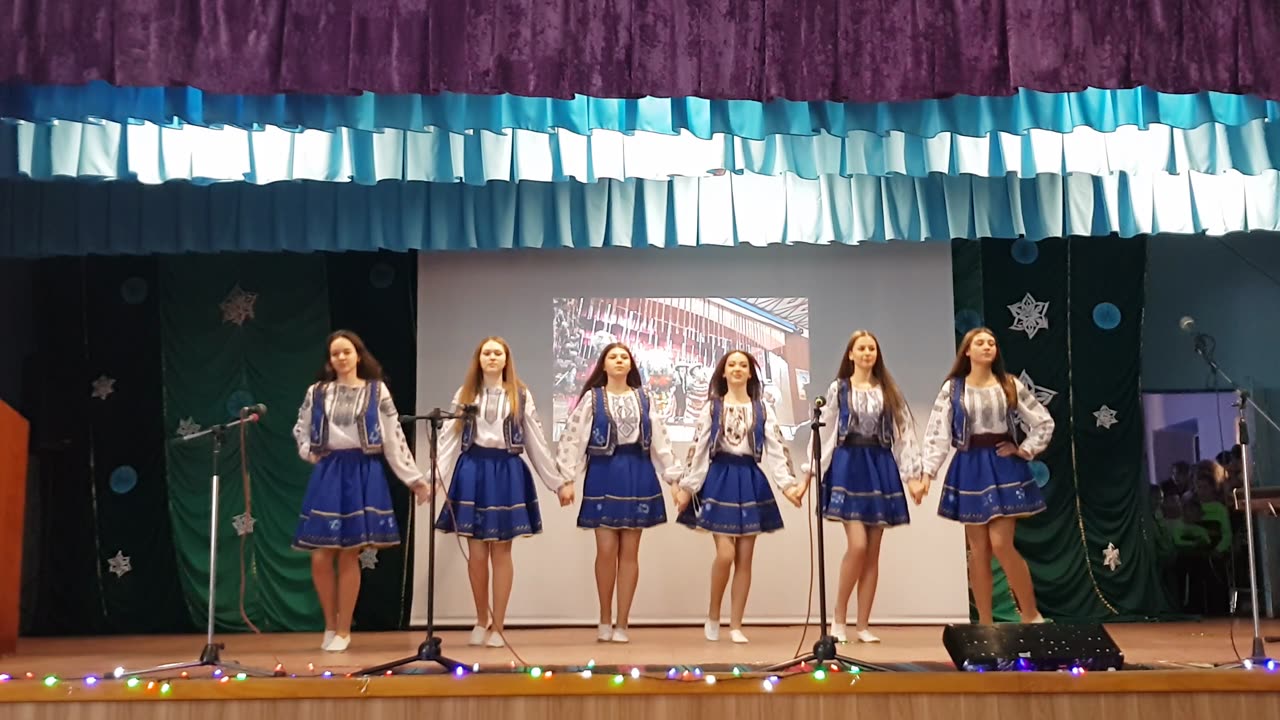 Dansul „Ciurul” Liceul din Vancicăuți Festivalul „Întâlnirile de iarnă” 13/44