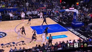 NBA - Crisp ball movement from the Cavs... All 5 guys touching it on way to a Max Strus 3!