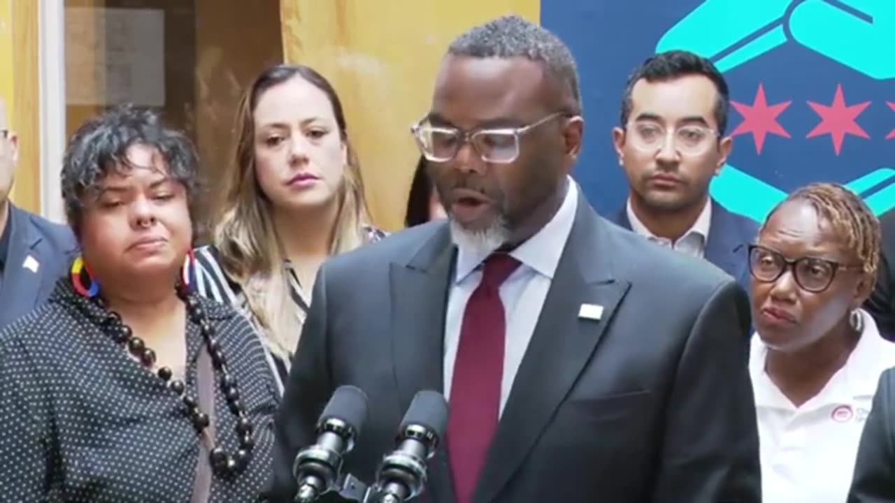 Chicago Mayor says Right Wants A Civil War Rematch