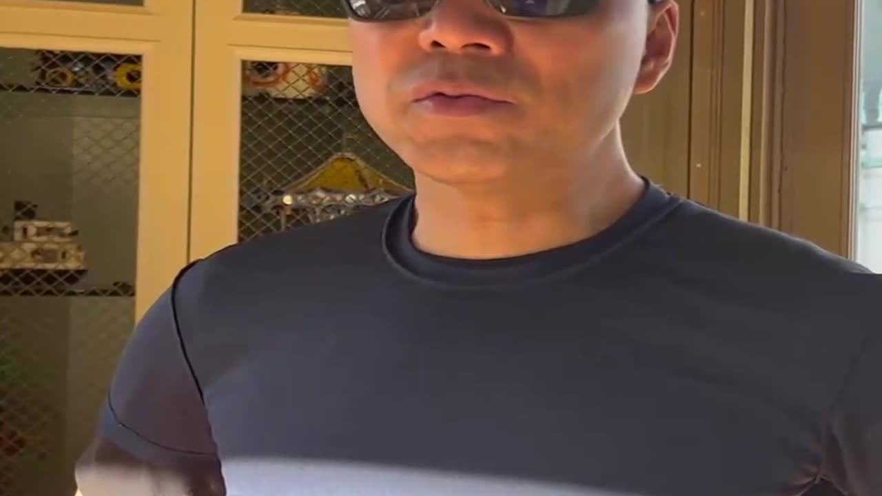 20221014文贵先生GETTR¹: #国内:银行烂账、老百姓生计!孩子都没有工作了,从城市回来在农村也活不了。中国完全违反常态的一个违反人性的社会形态走向灭亡!