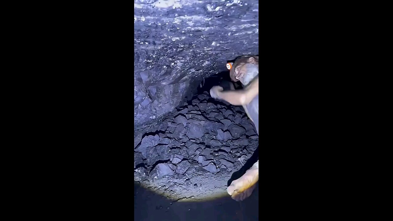 This is How Coal is mined
