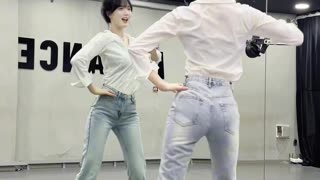 Elegant Pale Blue Denim Pants Pulsating Hip Hop Dance | Daily Beauty EP 1387