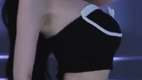 SEXY KOREAN BABE TWERK 
