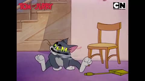 Funny Tom and Jerry- Tom’s Wild Pursuit of Jerry!