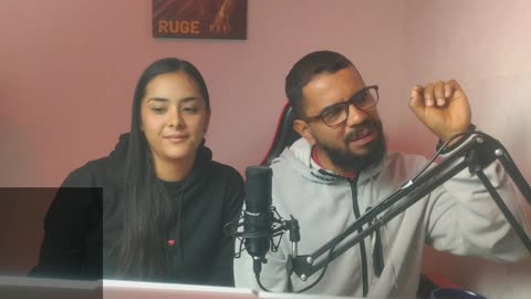 Billetes de paja y monedas de cuero