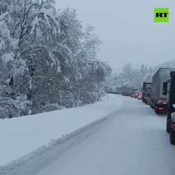 Snow apocalypse hits Russia’s highways